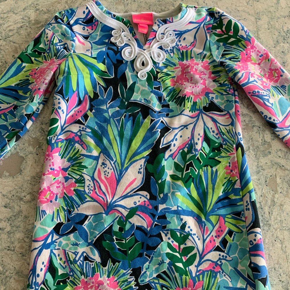 Stretchy Lilly dress! Good used condition!